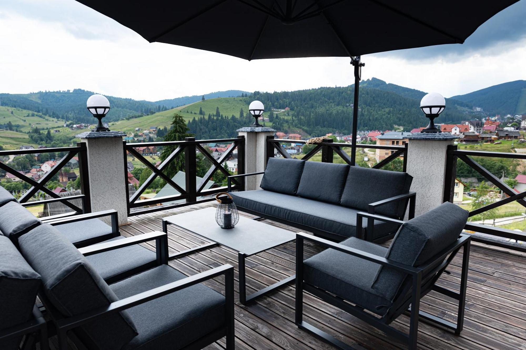Svoi Hotel Palyanytsya Luaran gambar